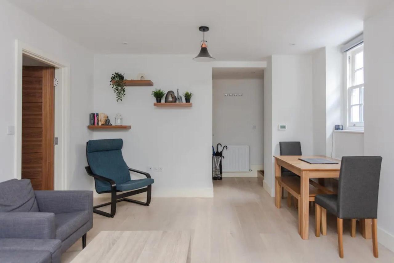 Spacious And Modern Apartment In Pimlico ロンドン エクステリア 写真