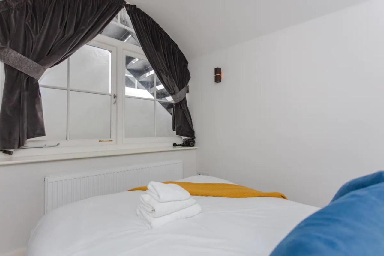 Spacious And Modern Apartment In Pimlico ロンドン エクステリア 写真