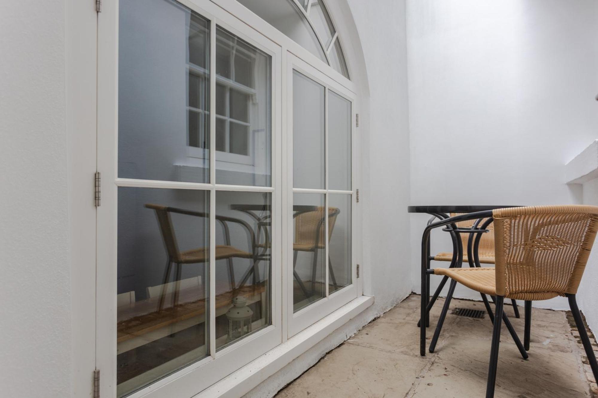 Spacious And Modern Apartment In Pimlico ロンドン エクステリア 写真