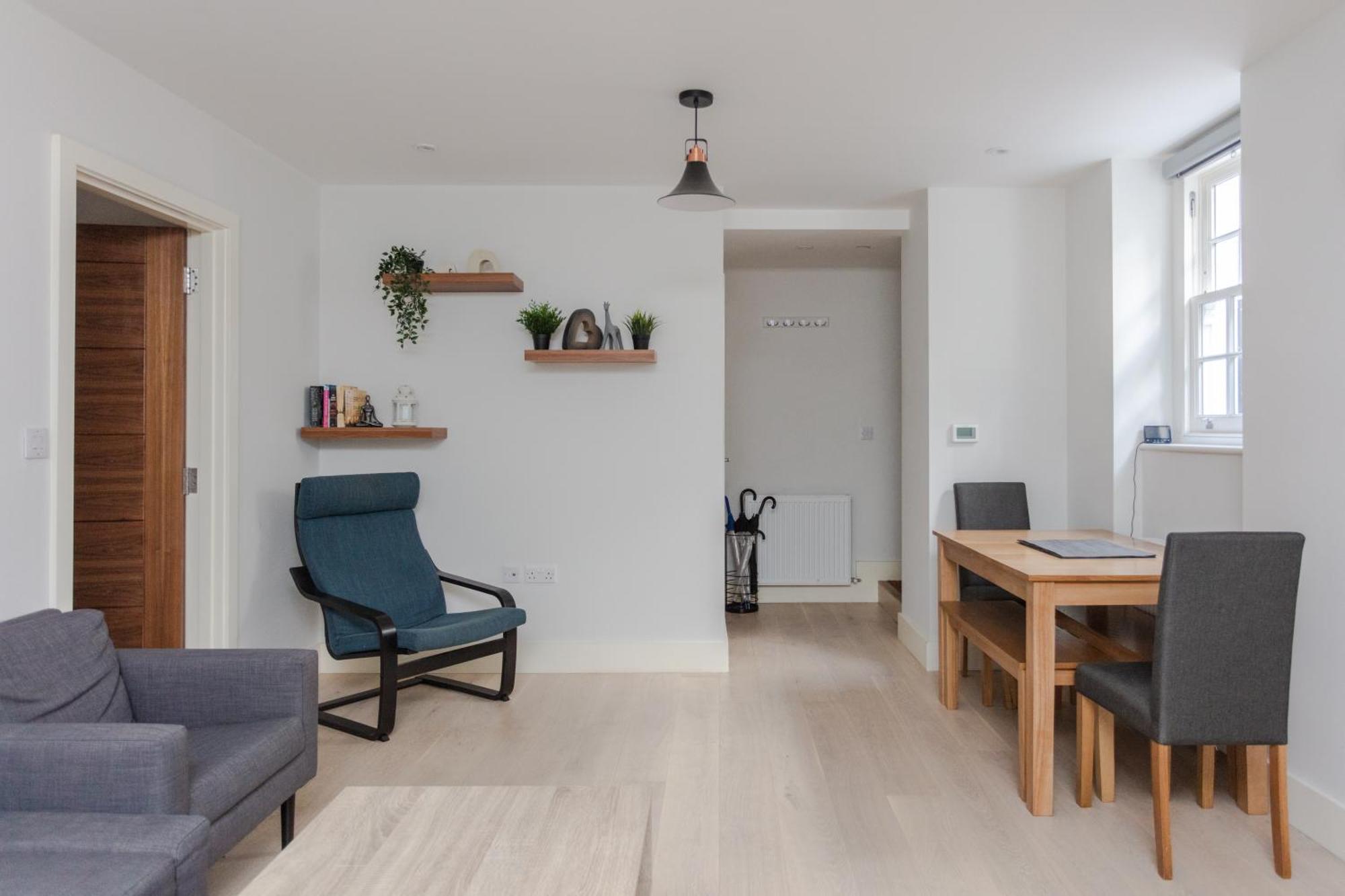 Spacious And Modern Apartment In Pimlico ロンドン エクステリア 写真